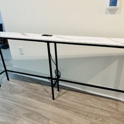 Narrow Table