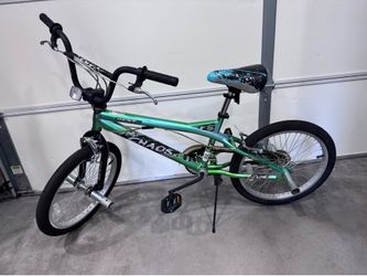 20” Kent Chaos boys bike.