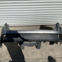 2014 2018 TOYOTA HIGHLANDER REAR BUMPER COVER OEM 