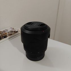 Sony FE 28-70mm f/3.5-5.6 OSS Lens
