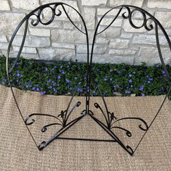 Metal Plant/ Flower Stand