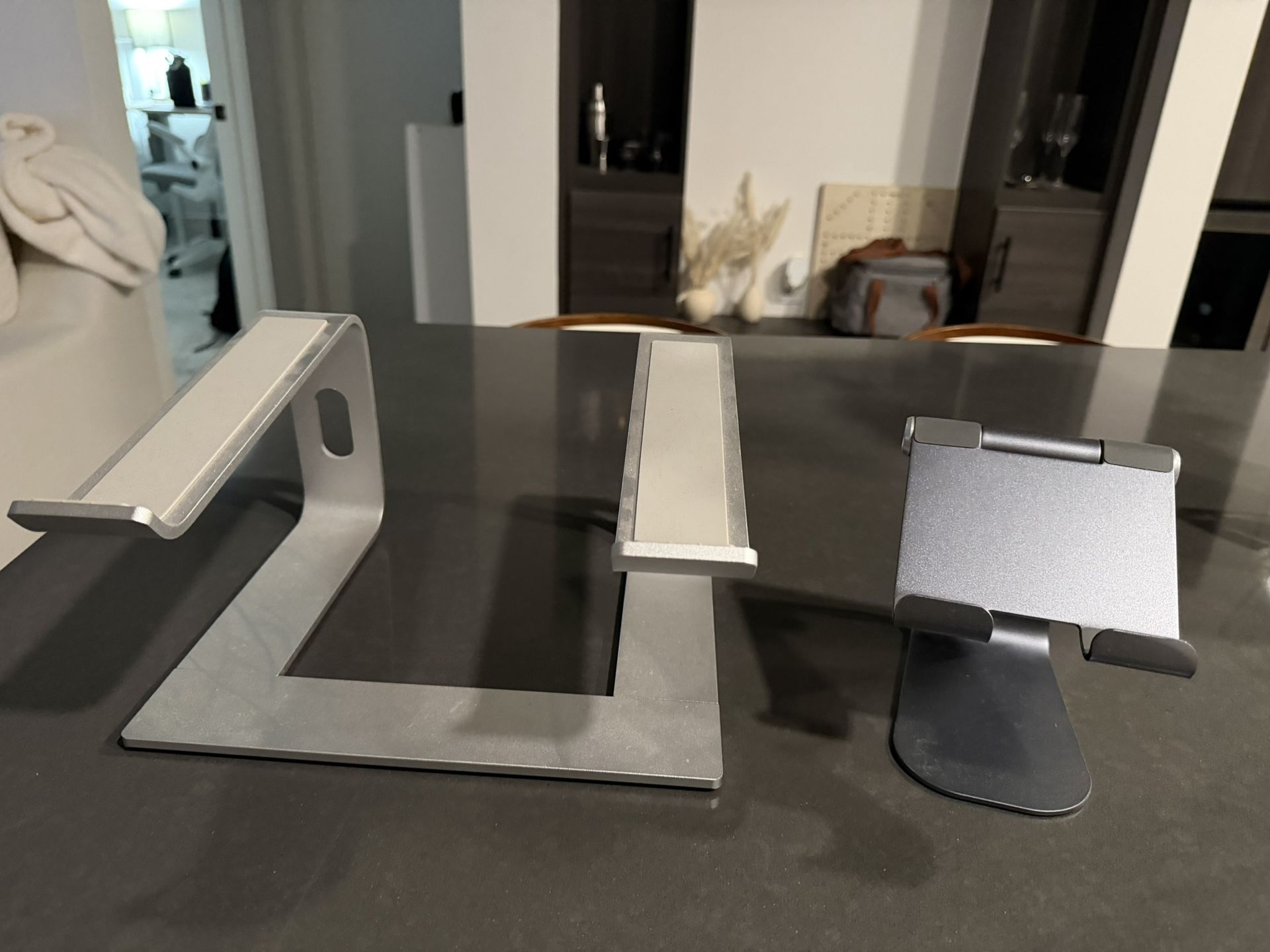 Laptop + iPad Stand