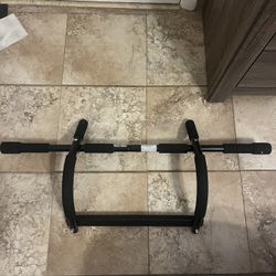 Pull Up Bar