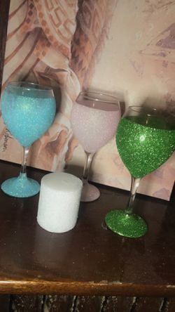 All kinds of personalized glasses and candles