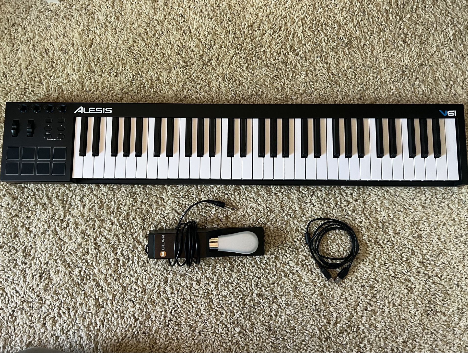 製品情報：VI Series：Alesis Alesis v61 midiキーボード