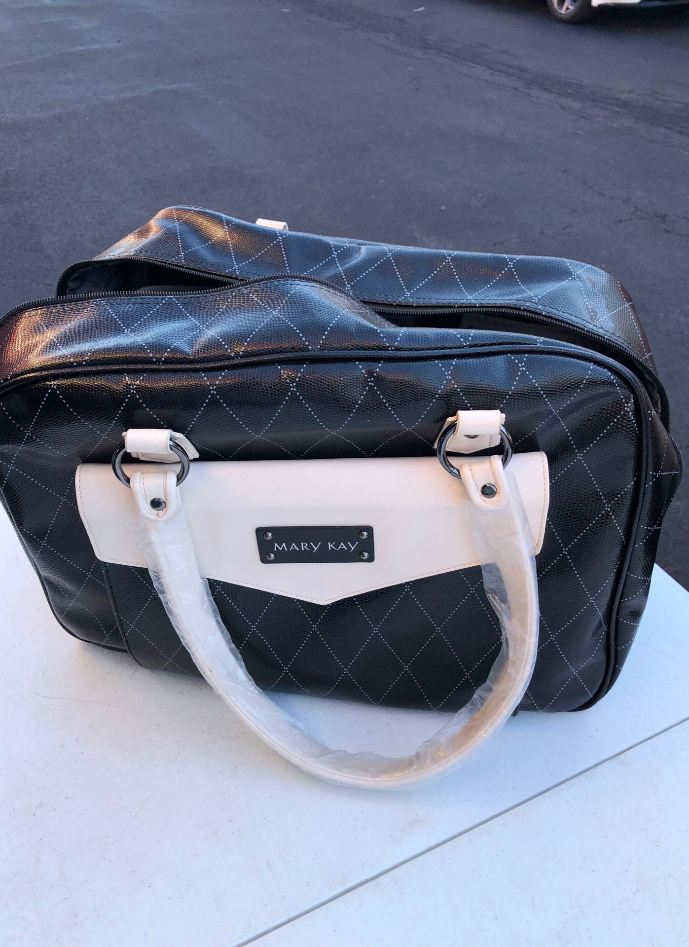 Mary Kay leather handle large selling bag