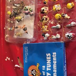 Looney Tunes Mini Ornaments Set of  Figural Christmas Holiday Decor Warner VTG