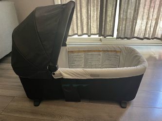 Graco Modes / Nest 2 grow Carry cot / Bassinet
