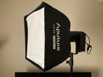Aputure 60x Focusing Light w/ Softbox