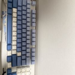 Mechanical Keyboard MT80 80% TKL Blue White – Like New