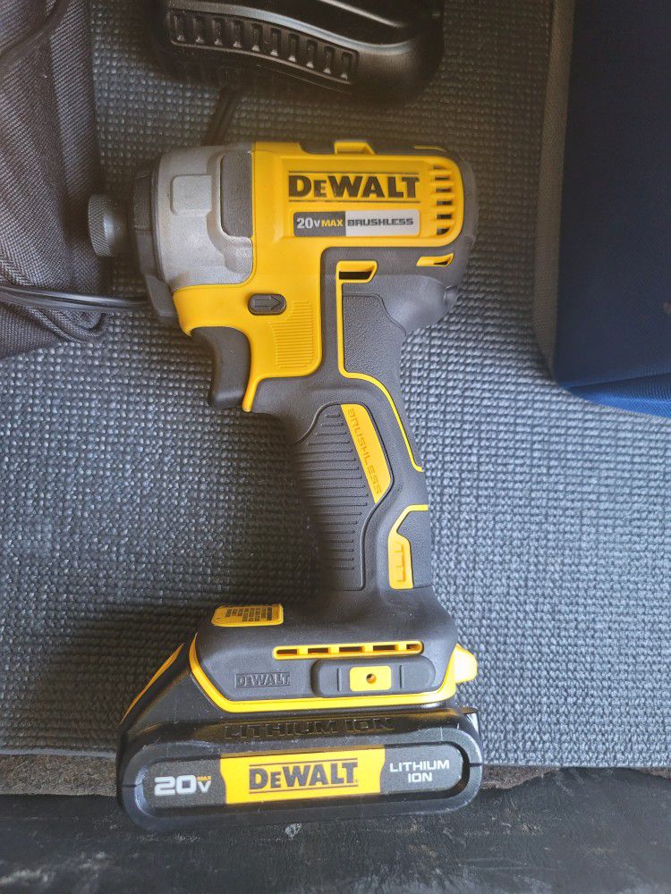 Brand New DEWALT 20V Drill 