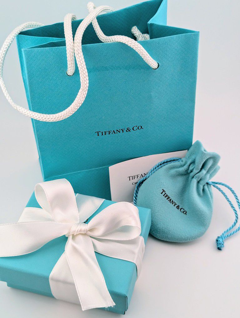 Tiffany & Co. Love Tiffany Blue Heart Tag Bead Bracelet


