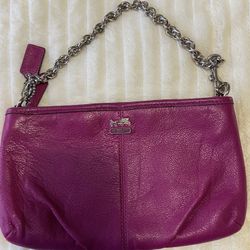 Coach Clutch With Chain