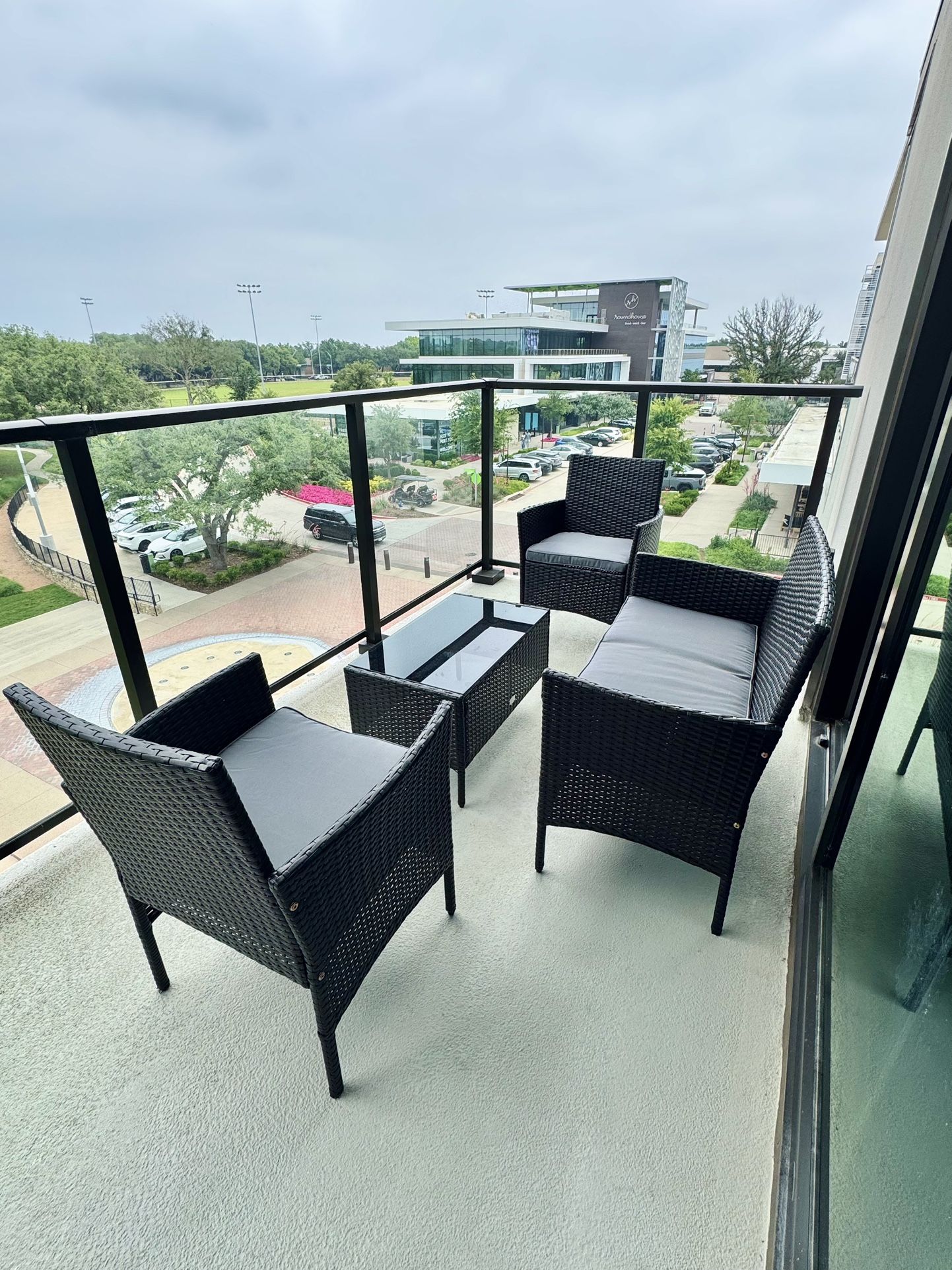 Full Patio Set!