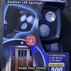 Cordless LED Spotlight 