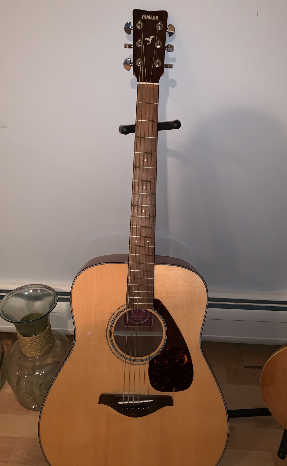 Yamaha acoustic guitar perfect condition