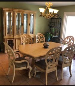 China Cabinet Table And Chairs Dining Set