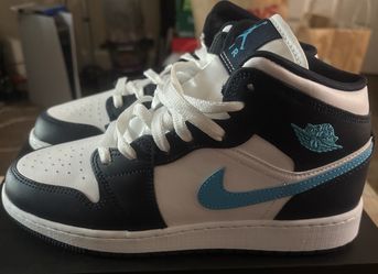 Air Jordan 1 Mid Obsidian