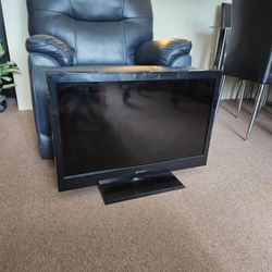 TV 32 In
