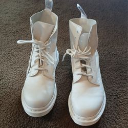 Doc Martens Size 7