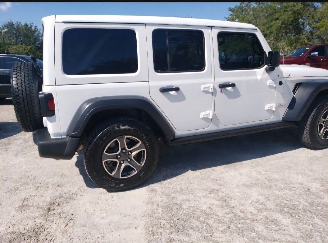 2007-2013 JEEP WRANGLER WEATHERTECH FLOOR MATS 
