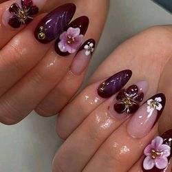 24 PCS PRESSED ON NAILS 