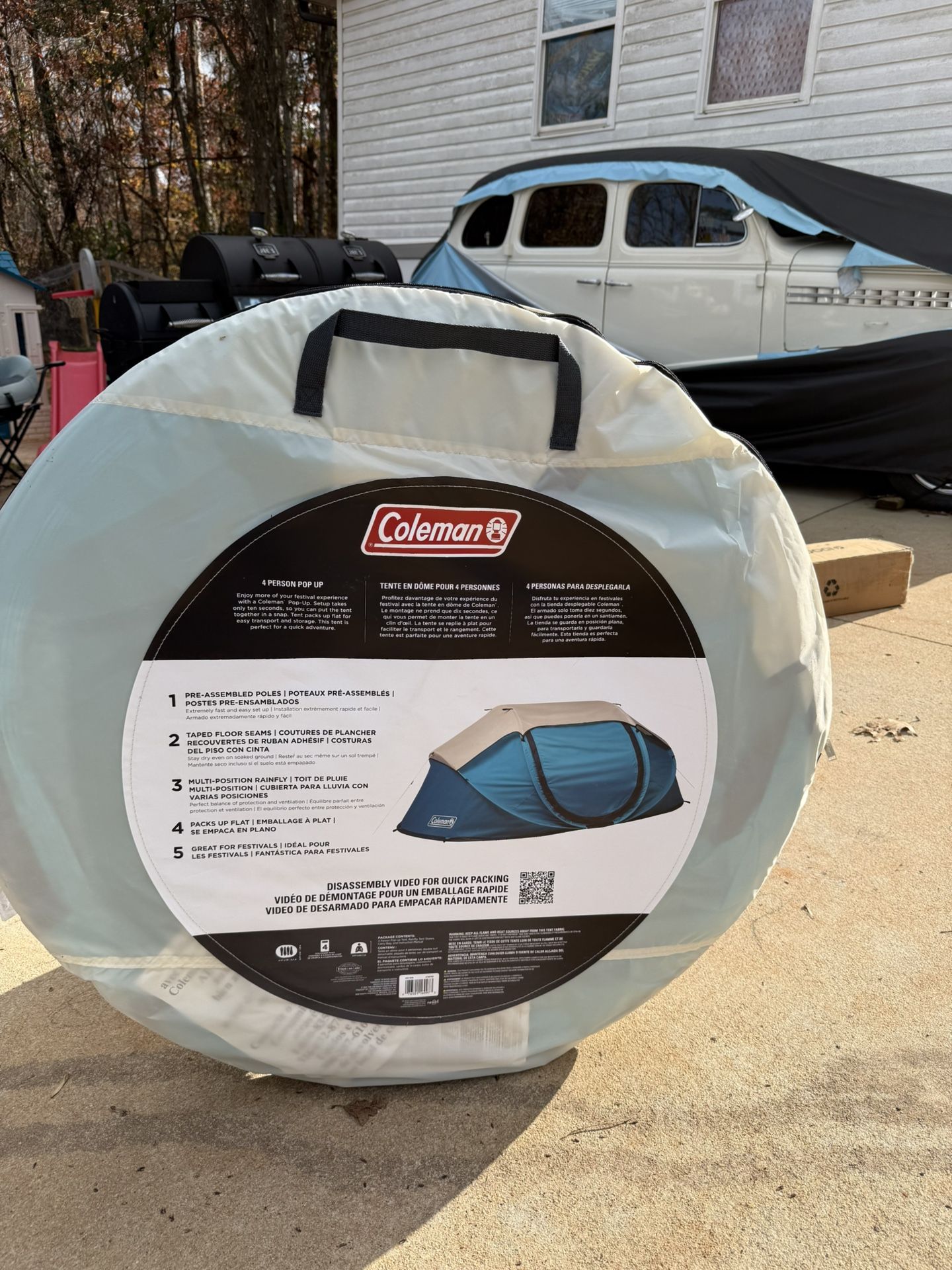 Pop up tent