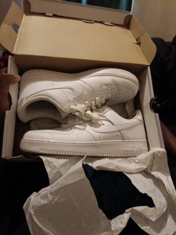 Air Jordan 4 07 Triple White