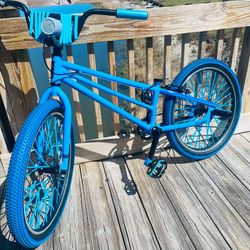 Wheelie Bike Thruster