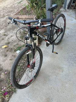 Trek Mountain Bike Medium Large