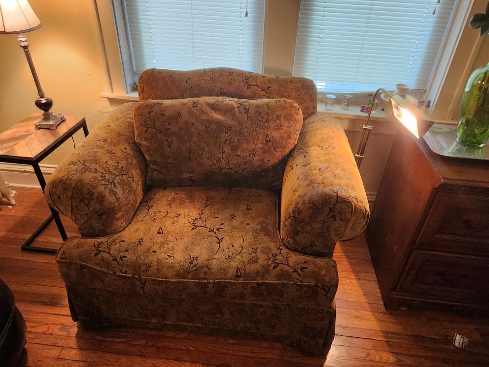 Oversized Sofa Chair