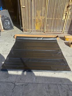 73-1998 Ford F100/F150/F250/F350 6.5ft Bed Size Soft Cover Roll Up
