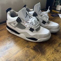 Jordan 4 Military Black