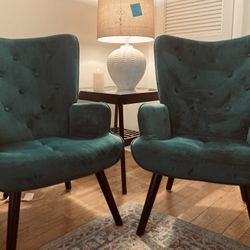 2 Gorgeous Emerald Green Accent Suede Chairs Like New!