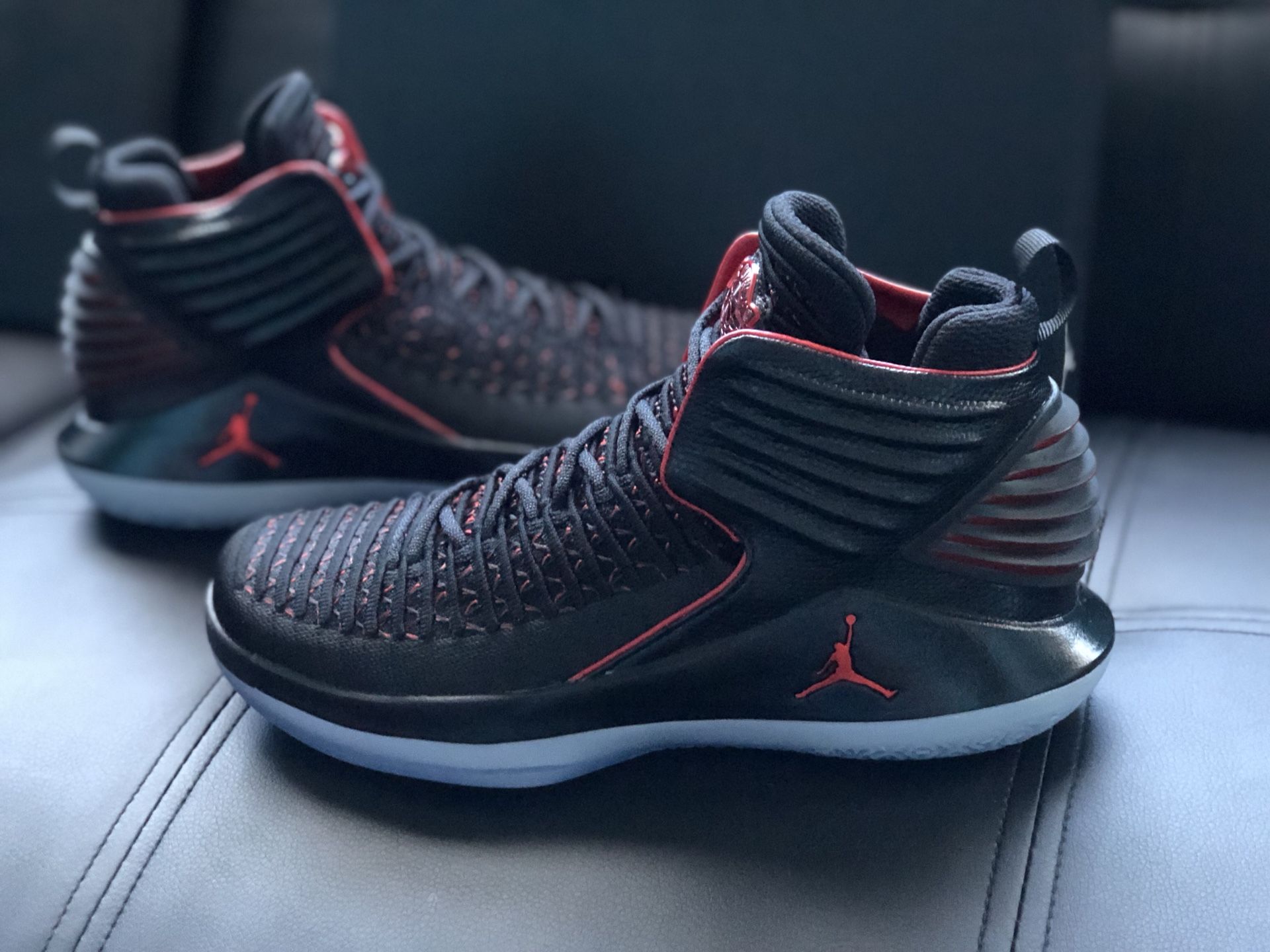 Air Jordan 32 XXXII size 6.5y Brand New!