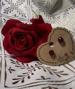 Aretes De Plata Diamante Rojo