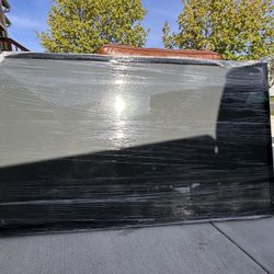 Samsung 60” TV