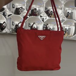 PRADA tote 100% AUTHENTIC W/ RECEIPT 