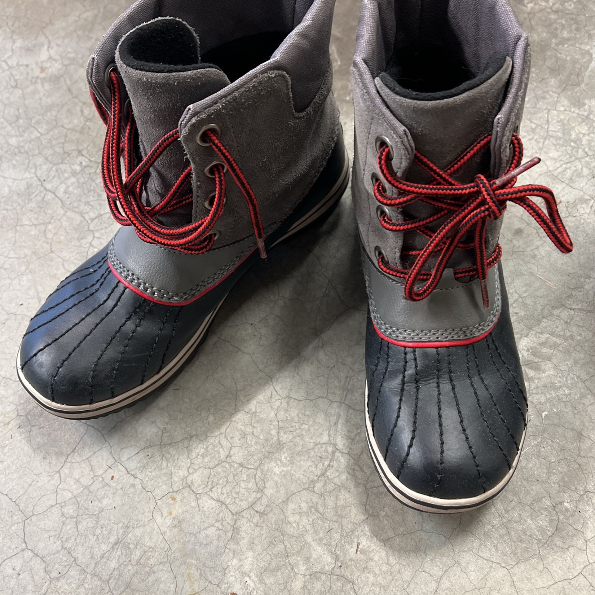 Sorel Snow Boots - Unisex - Size 5 Youth