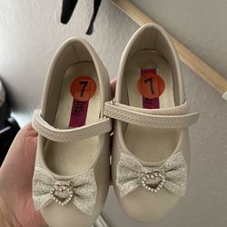 Girl Sz 7 toddler flats