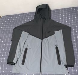 Nike Tech Men's Woven Windrunner Full-Zip Jacket HM7151-065 Size: Large