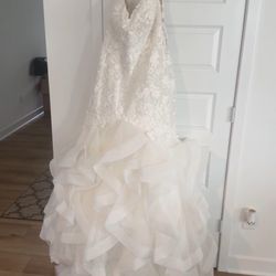 Allure Bridal Wedding Dress 
