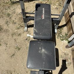 Weight Bench 