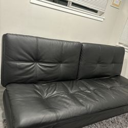 Black Futon