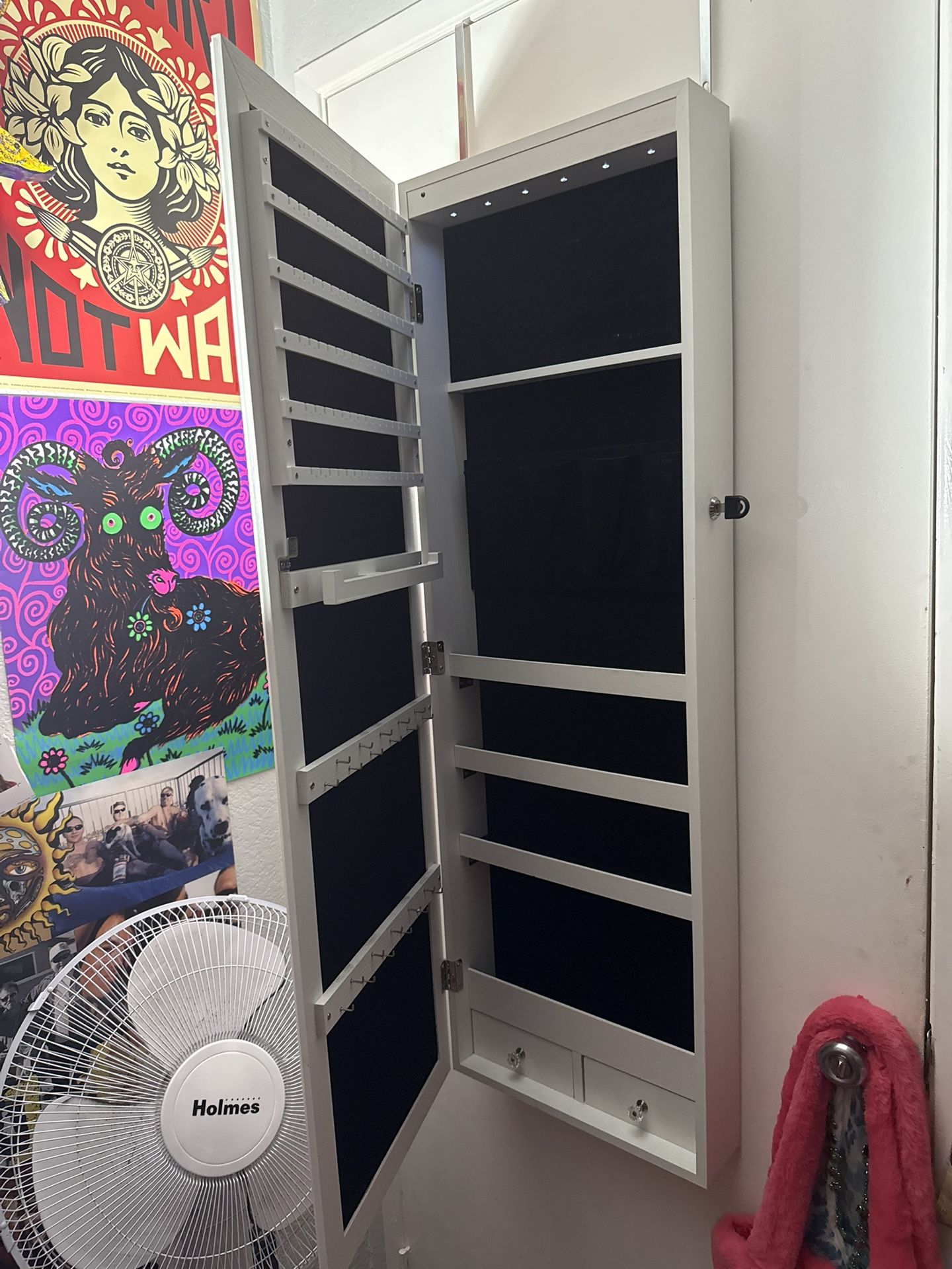 Hanging Jewelry Case Mirror 