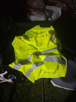 2 safety vest