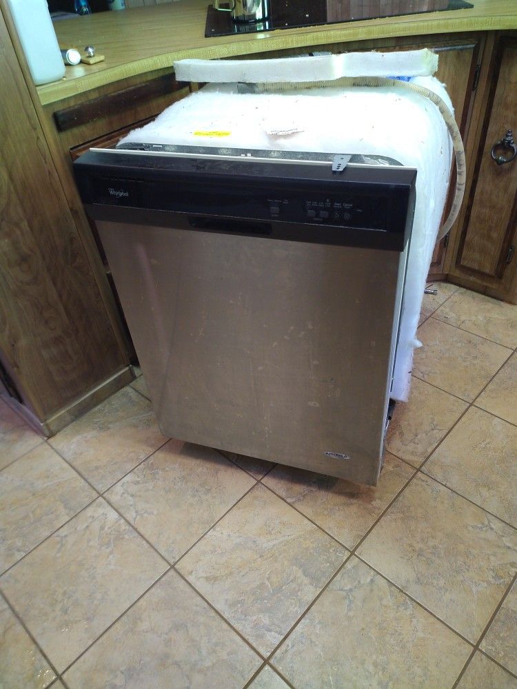 Whirlpool Dishwasher