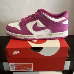 DS Nike Dunk Low Active Fuchsia GS Sz6.5Y