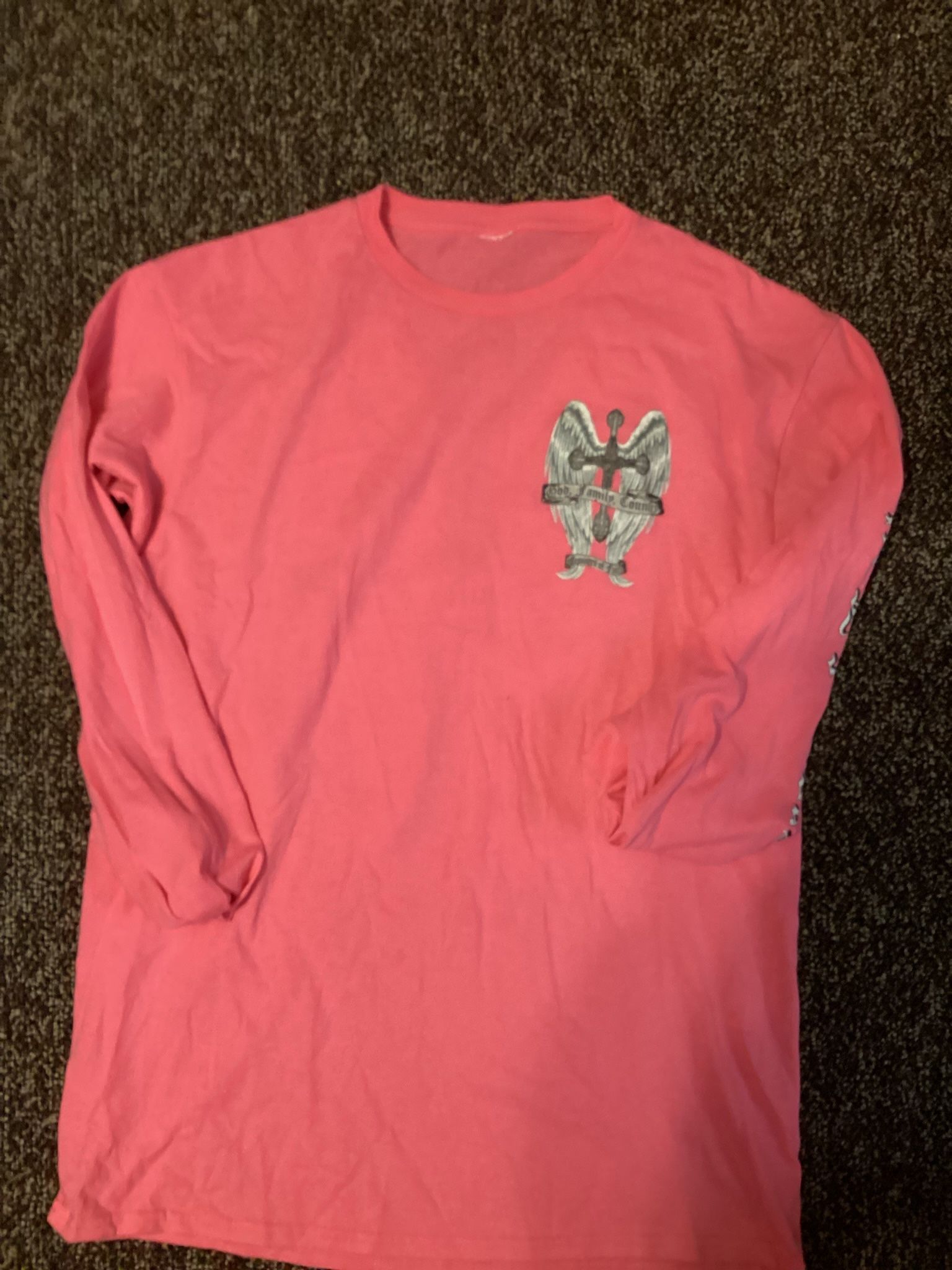 Coral “God, Family, Country” Long Sleeve Tee – Angel Wing Cross Graphic Size L