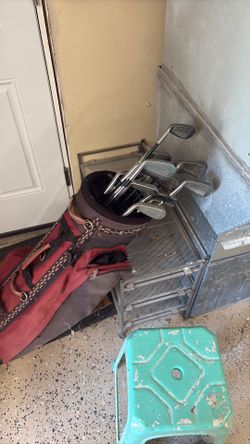 Various right handed irons.